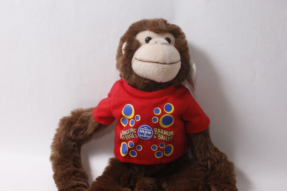 Ringling Bros and Barnum & Bailey Circus Large Plush Monkey ~ 260914-WH 1353